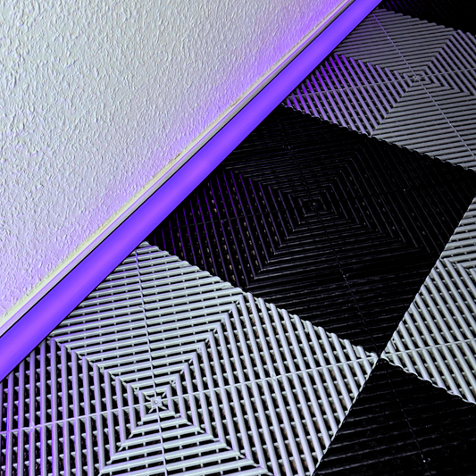 1,5 Meter Sockelleiste eloxiert mit LED Option für Garagen usw.