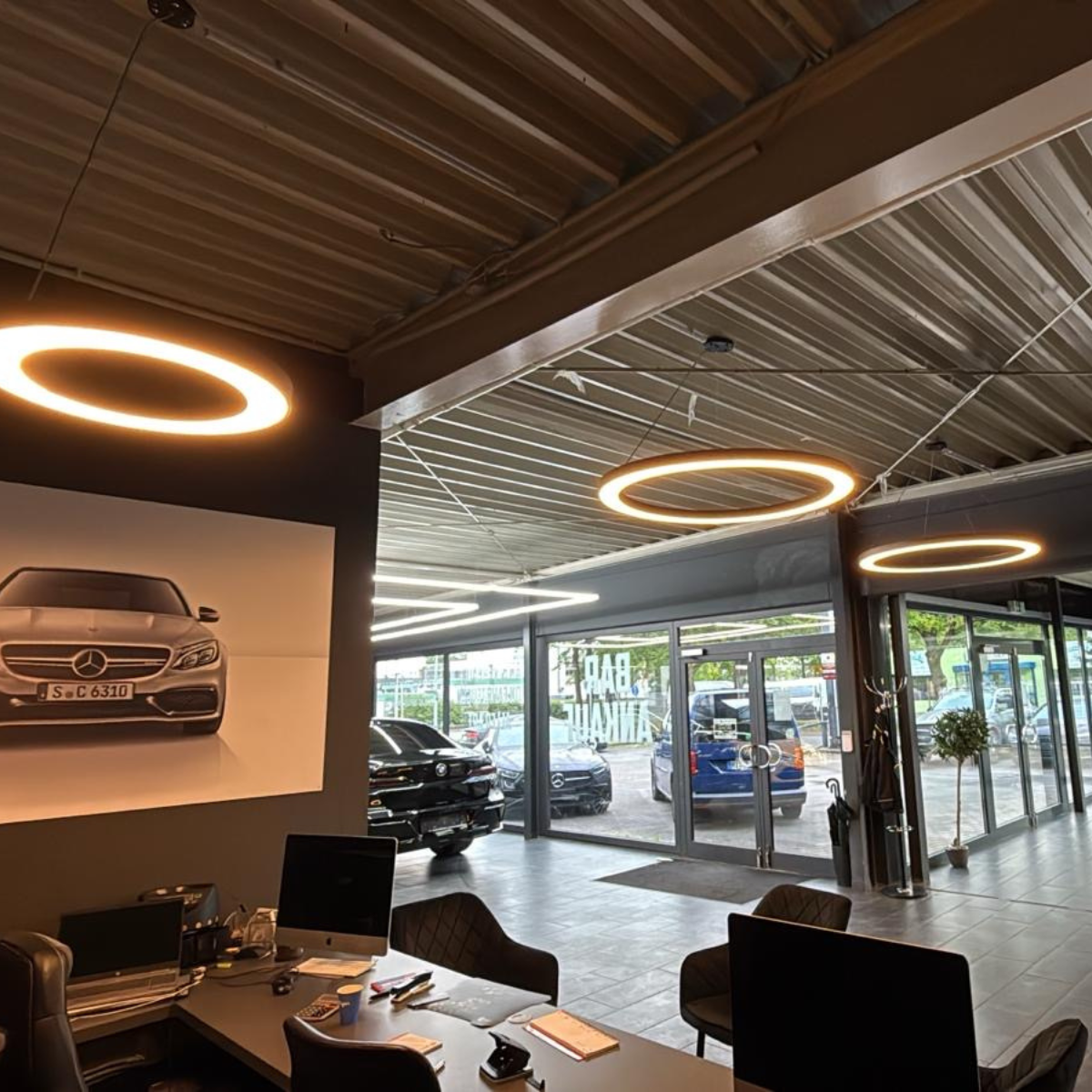 LED Ringlicht 120cm Durchmesser Deckenlampe Showroom,Autohaus, Autohandel uvm.