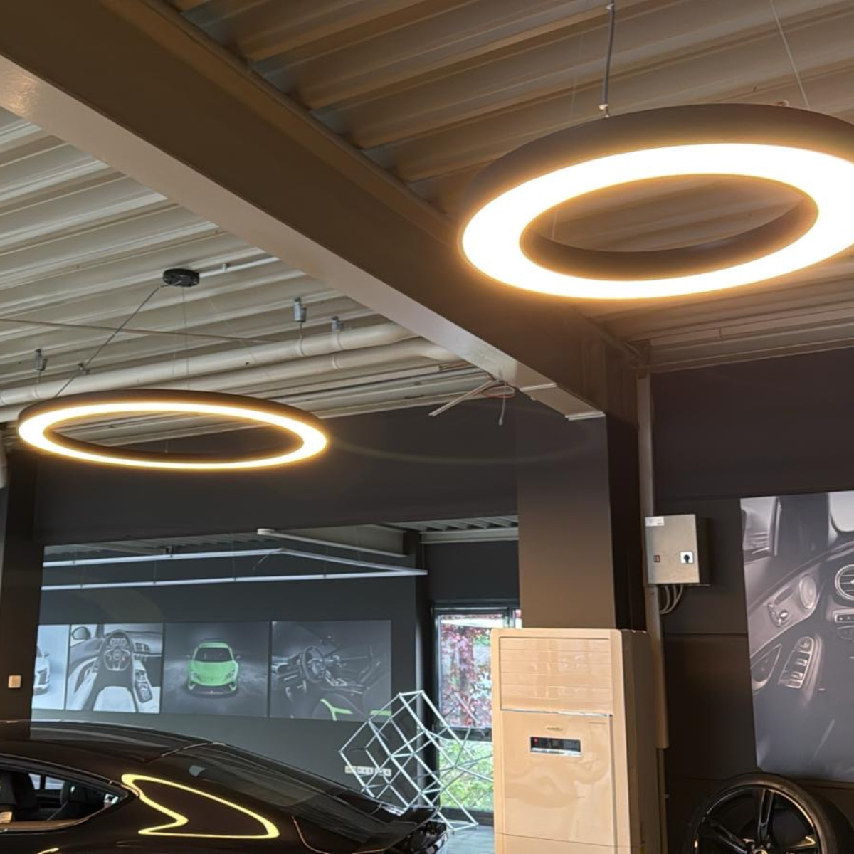 LED Ringlicht 120cm Durchmesser Deckenlampe Showroom,Autohaus, Autohandel uvm.