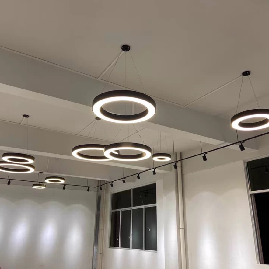 LED Ringlicht Deckenlampe Showroom Büro