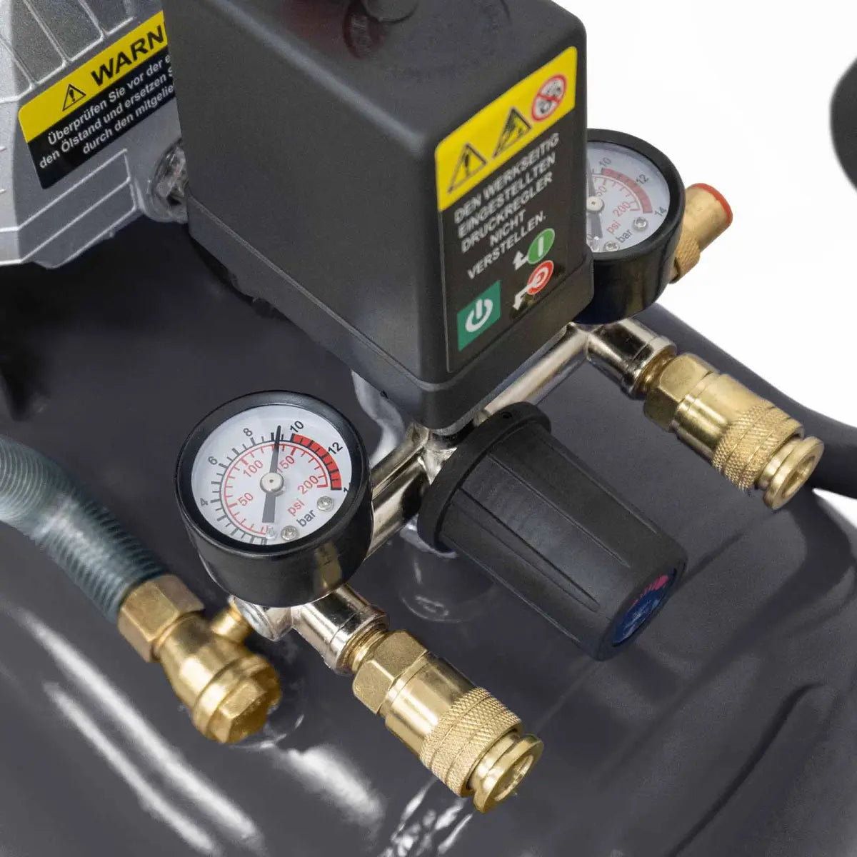 PKW Reifenmontiermaschine STM-102 und Radwuchtmaschine STW-202 inkl. Hilfsmontagearm rechts und Werkstattkompressor 50 l GRATIS